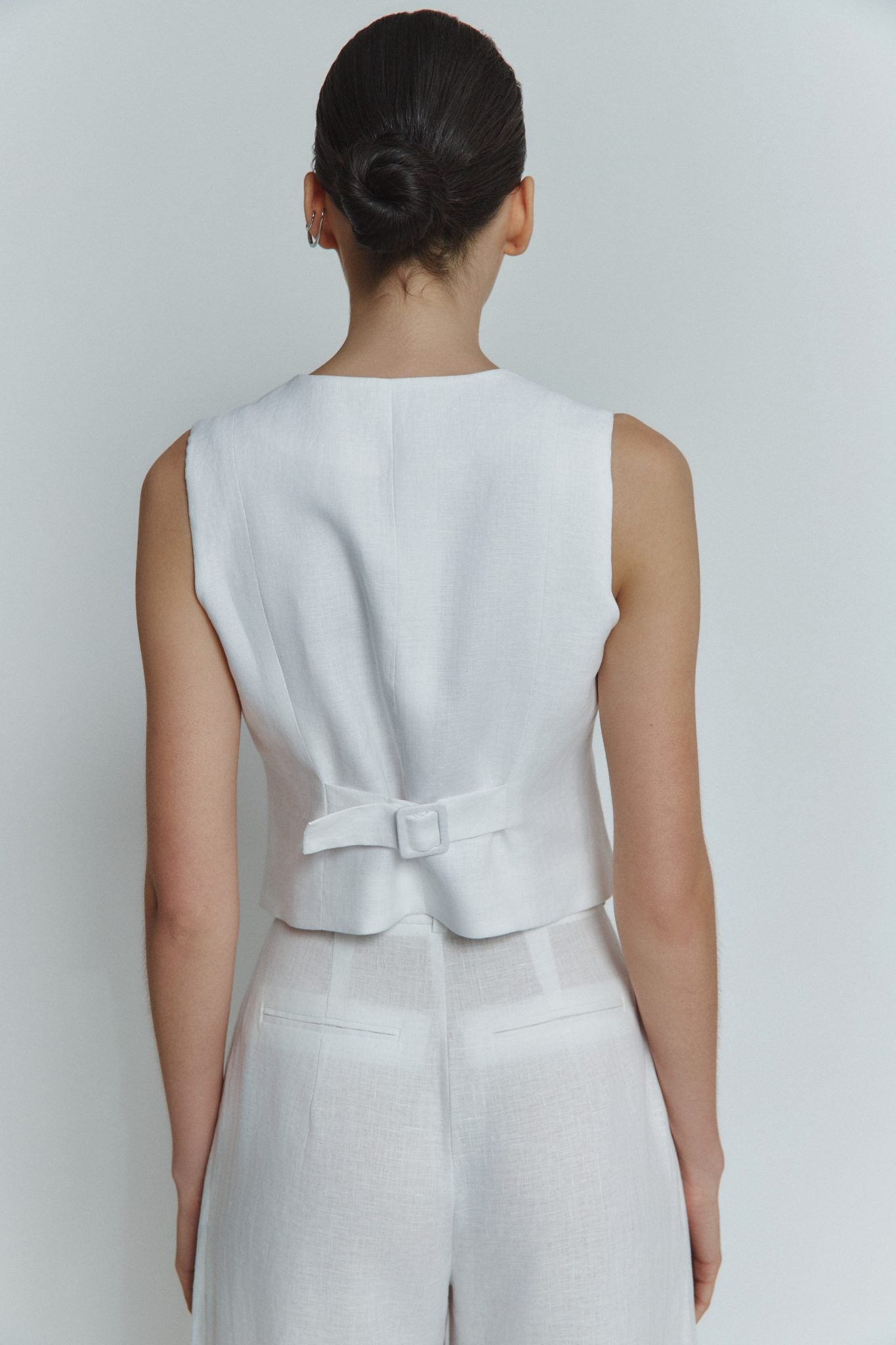 MORANDI WHITE LINEN WAISTCOAT