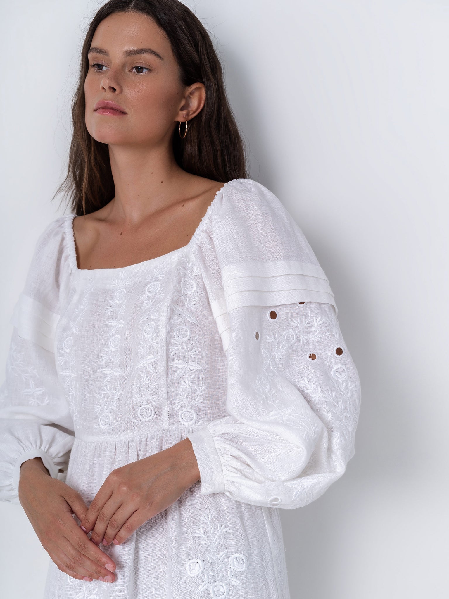 ETNODIM White linen embroidered dress Myt