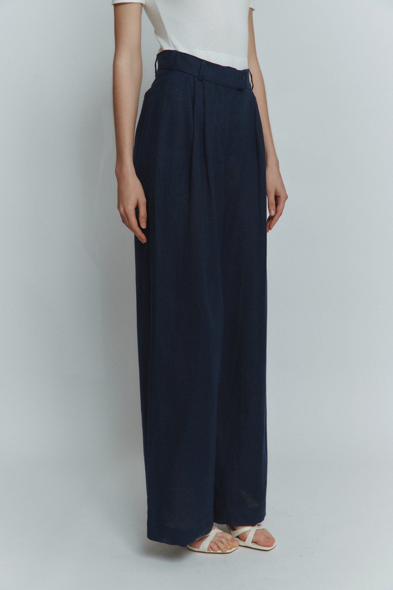 MORANDI NAVY LINEN PALAZZO TROUSERS
