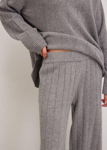 FIORE BIANCO grey knitted set