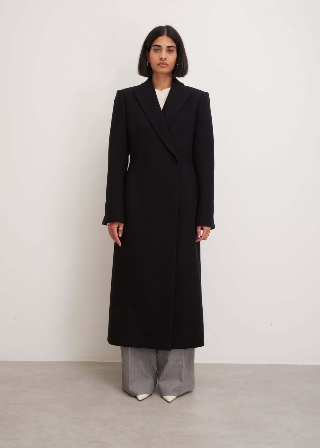 Tailored Coat in Black Wool | Elegant Outerwear | SONI London - Soni London