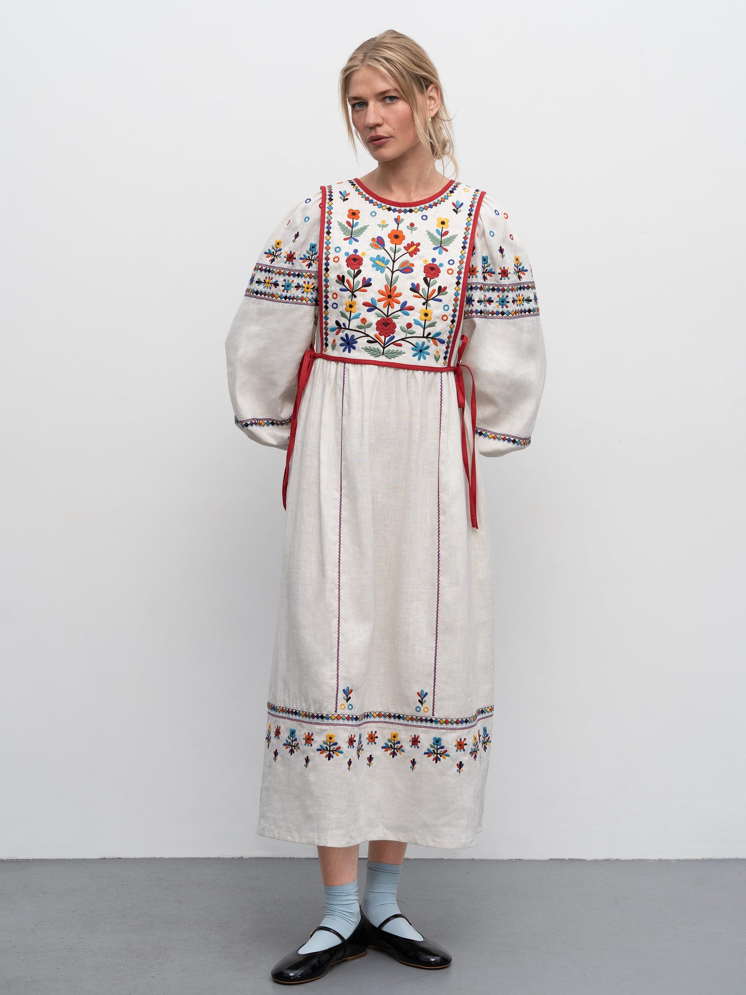 ETNODIM Linen embroidered vest with ties Yaryna vest