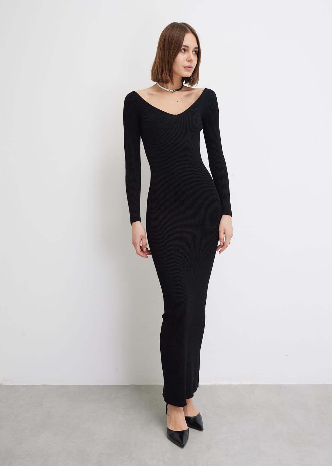 0202 black maxi dress