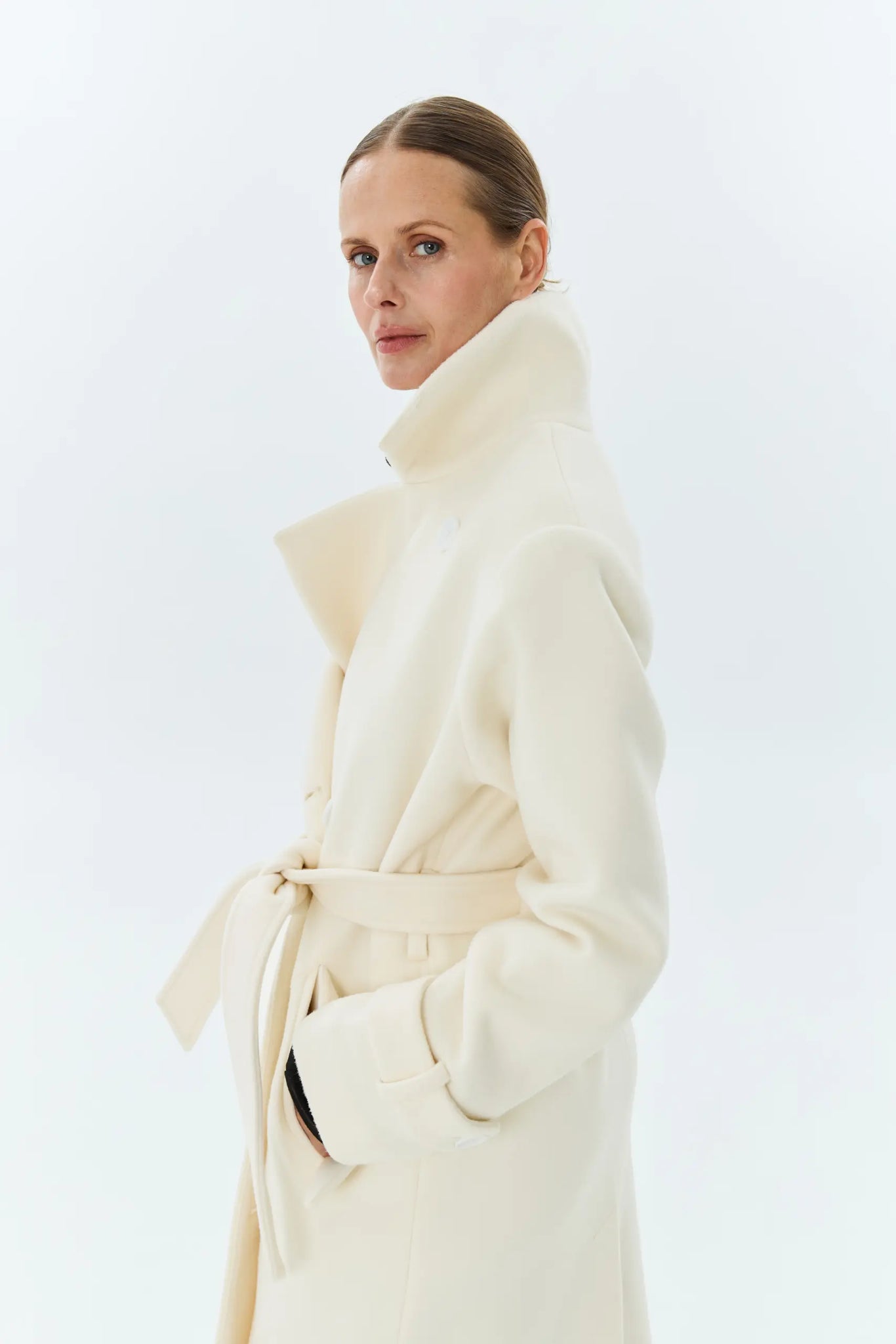 NAZARELLI MILK-COLOURED DOUBLE-BREASTED TRENCH COAT